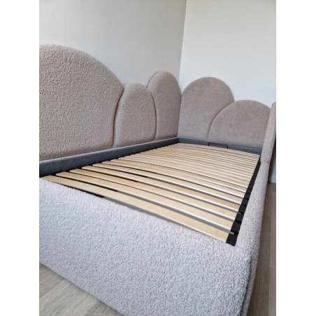 Kampinė lova ML-03 su patalynės dėže - miegoimperija.lt