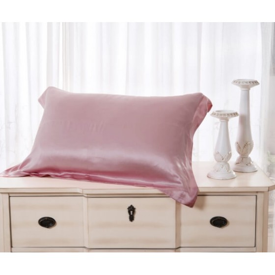 Šilkinis pagalvės užvalkalas tamsiai rožinis - miegoimperija.lt